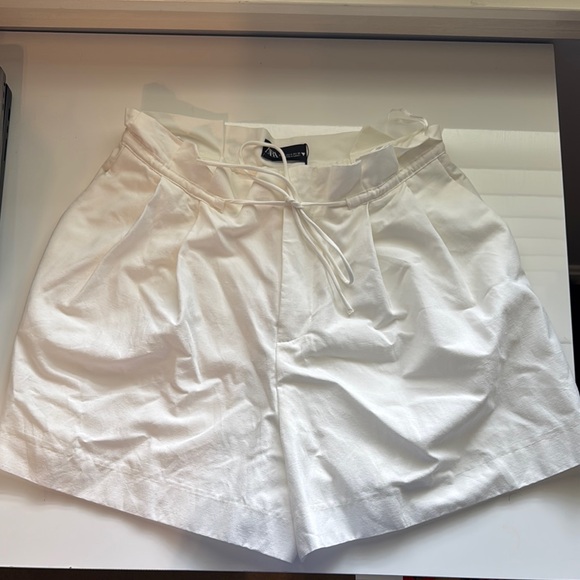 Zara never worn linen White Women's Shorts size small - Picture 1 of 3